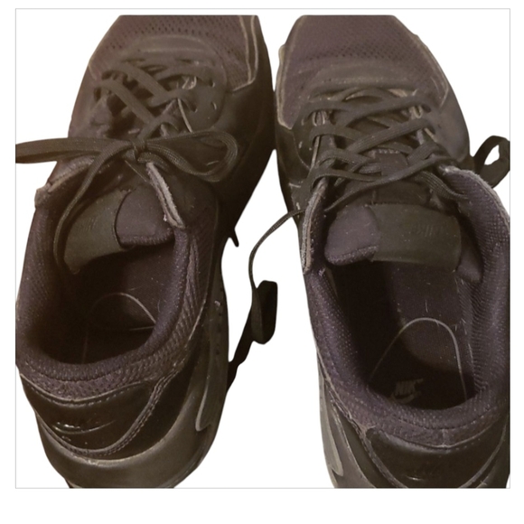 Nike Air Max Excee womens 9 - Picture 7 of 11